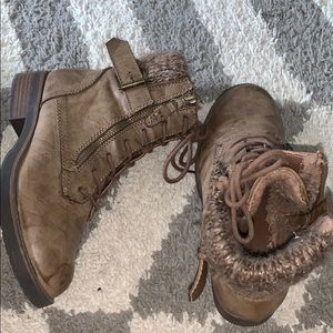 American Eagle Outfitters Ankle Boots